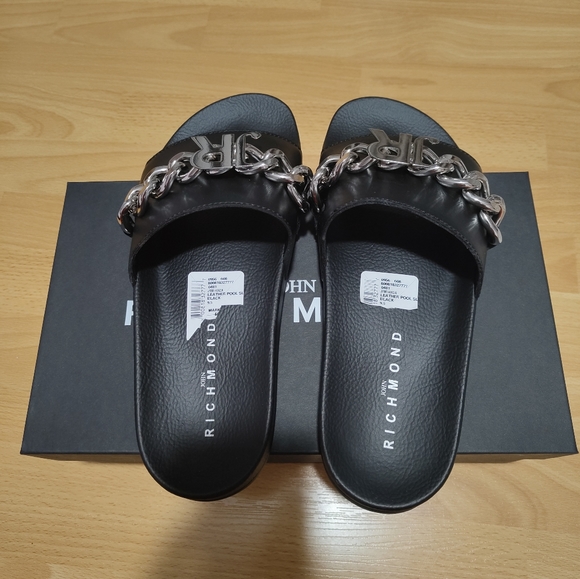 Designer Sandle - Picture 1 of 3